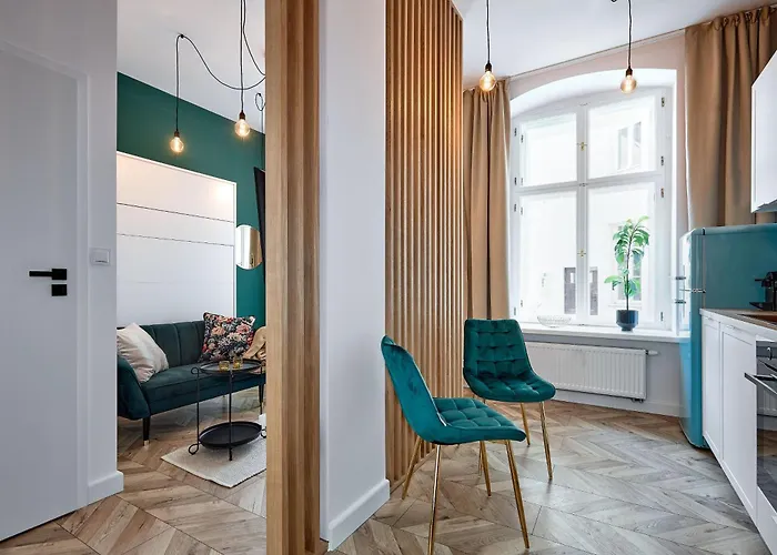 Appartamento Old Town Deluxe By Bookinghost